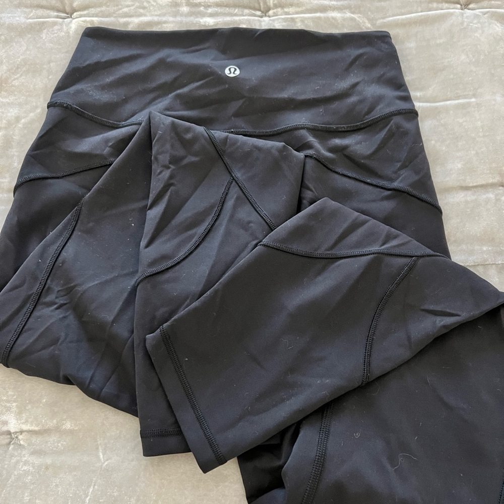 Lululemon size 6 pants